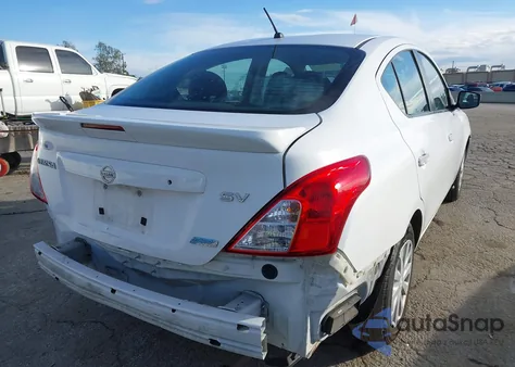 2016 Nissan Versa 1.6 S/1.6 S+/1.6 Sl/1.6 Sv z USA, uszkodzony, nr VIN 3N1CN7AP8GL822922